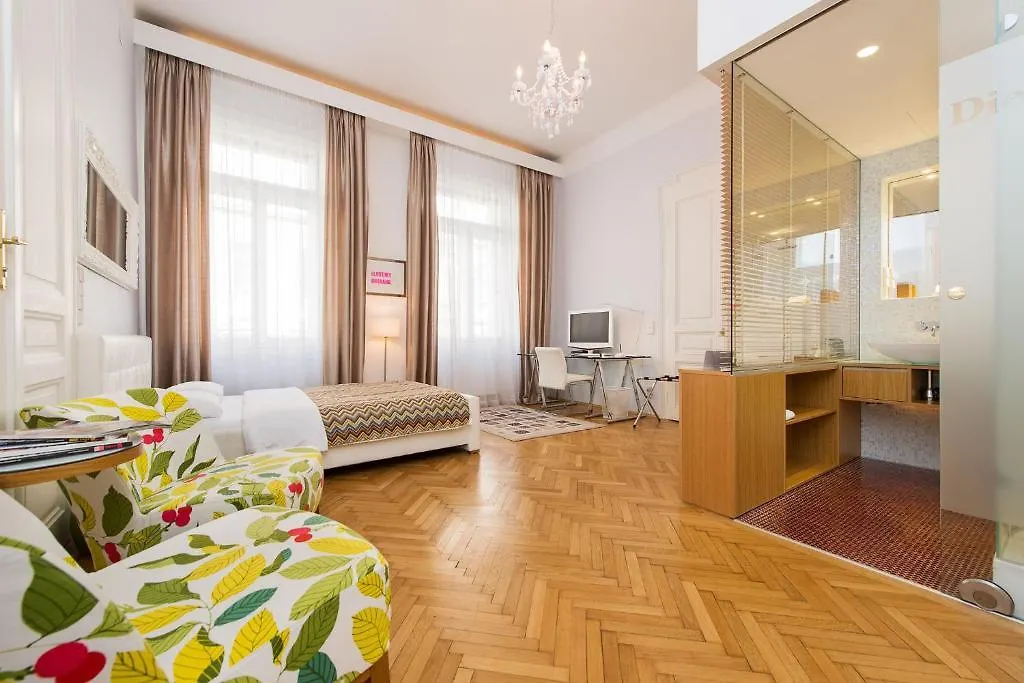 Rosa Linde - Comfort Rooms Vienna Austria