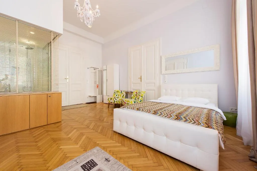 ** Bed & Breakfast Rosa Linde - Comfort Rooms Vienna Austria